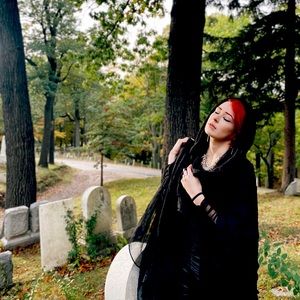 Meet the (wo)man, the myth, the legend…. M O L L Y